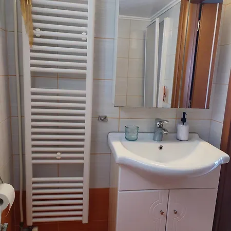 Vaia's Urban Apartamento Cavala